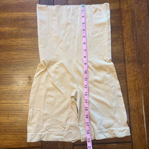 Dress Cici Butt Lift Shapewear Shorts - High Waisted Tummy Control Beige XL/XXL - Picture 5 of 8